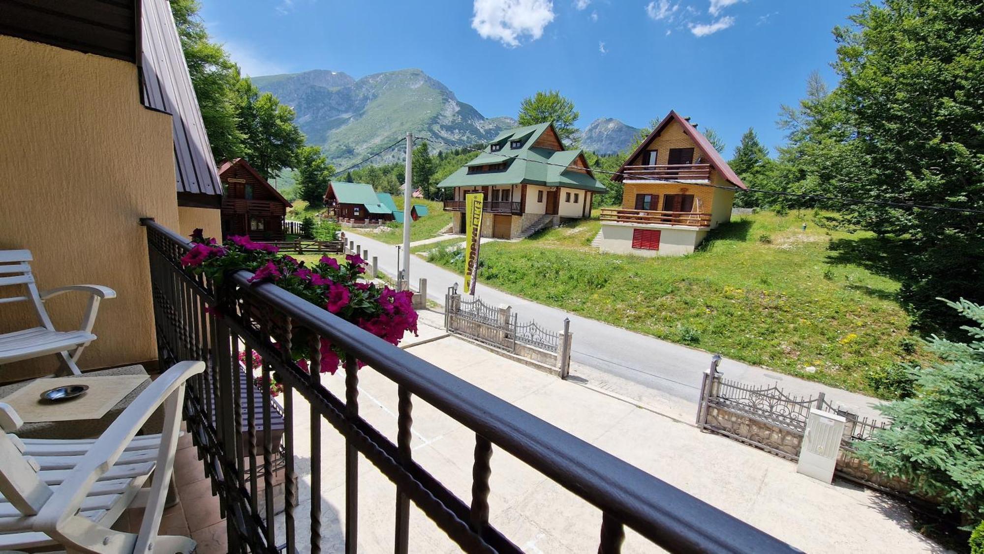 Gorska Vila Apartments Žabljak Oda fotoğraf