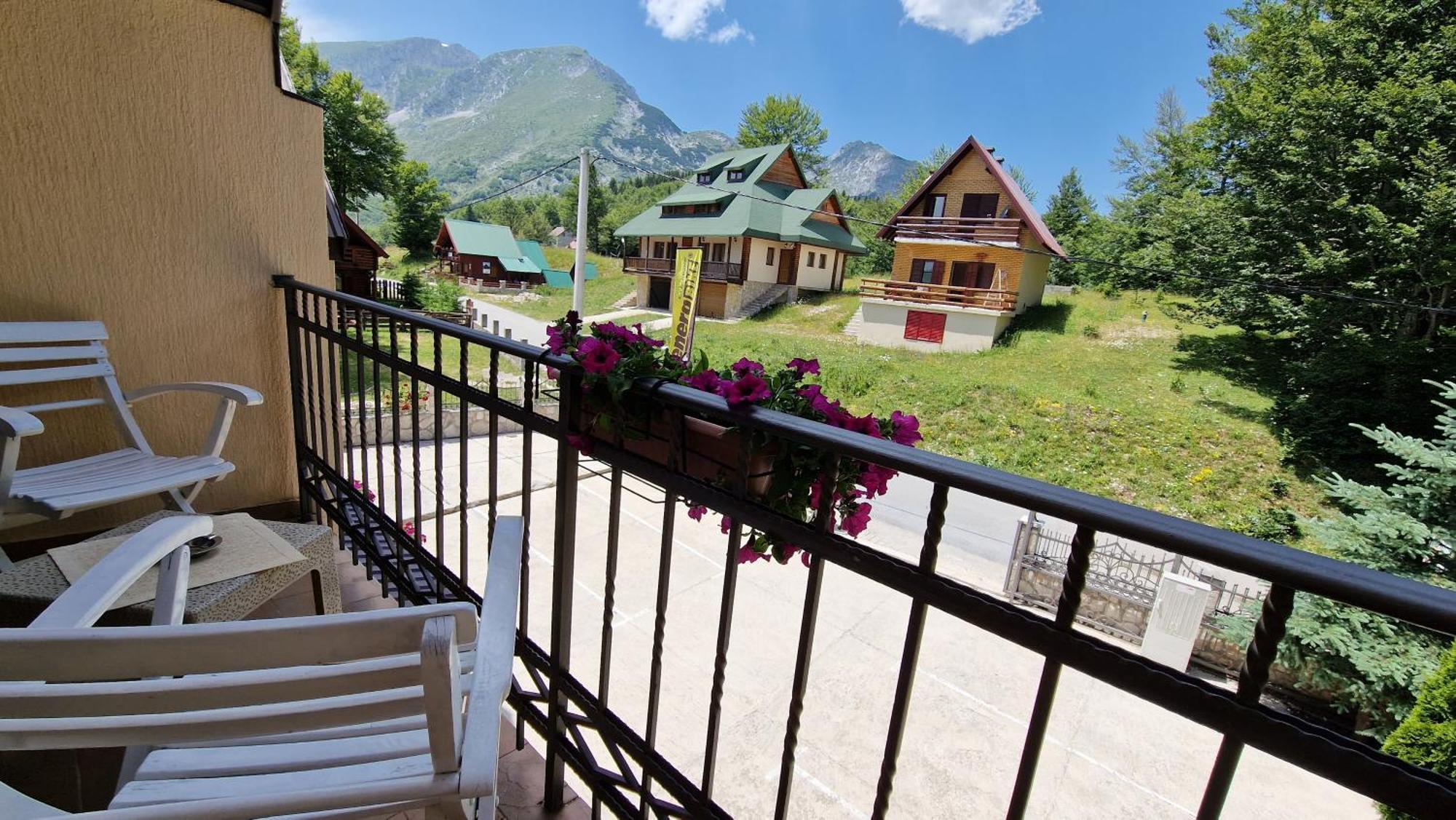 Gorska Vila Apartments Žabljak Oda fotoğraf